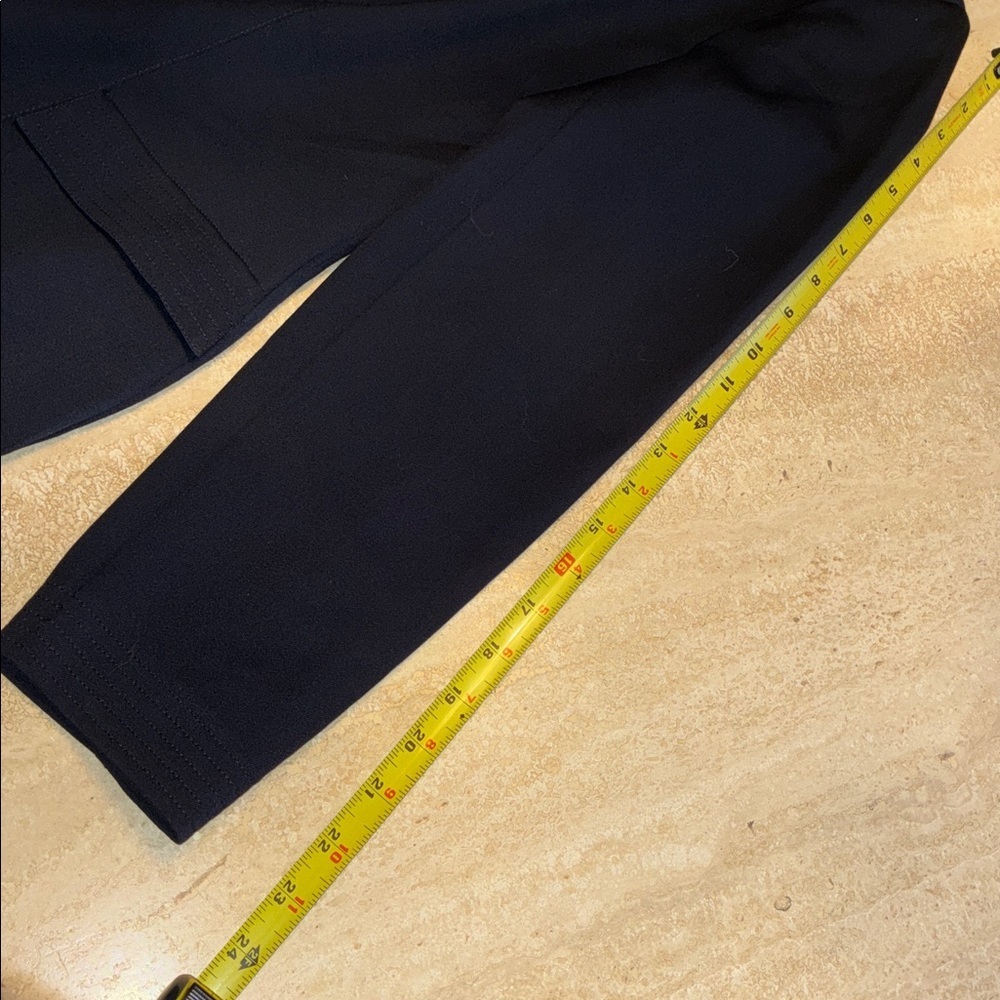 LOUIS FERAUD dress, women 8 VTG EUC Navy Gold Buttons, pocket flaps, lamb's wool - Picture 13 of 17